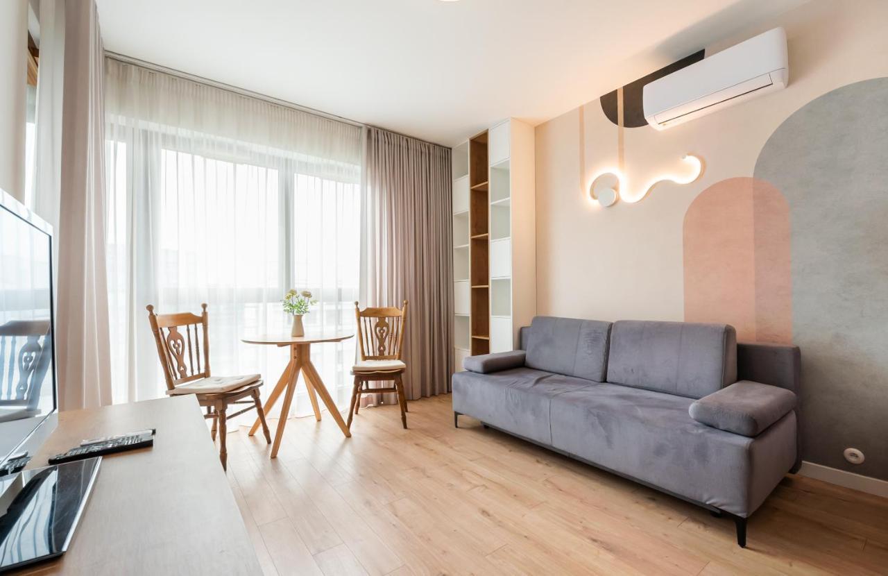 Postepu Comfort Apartment Varşovia Exterior foto